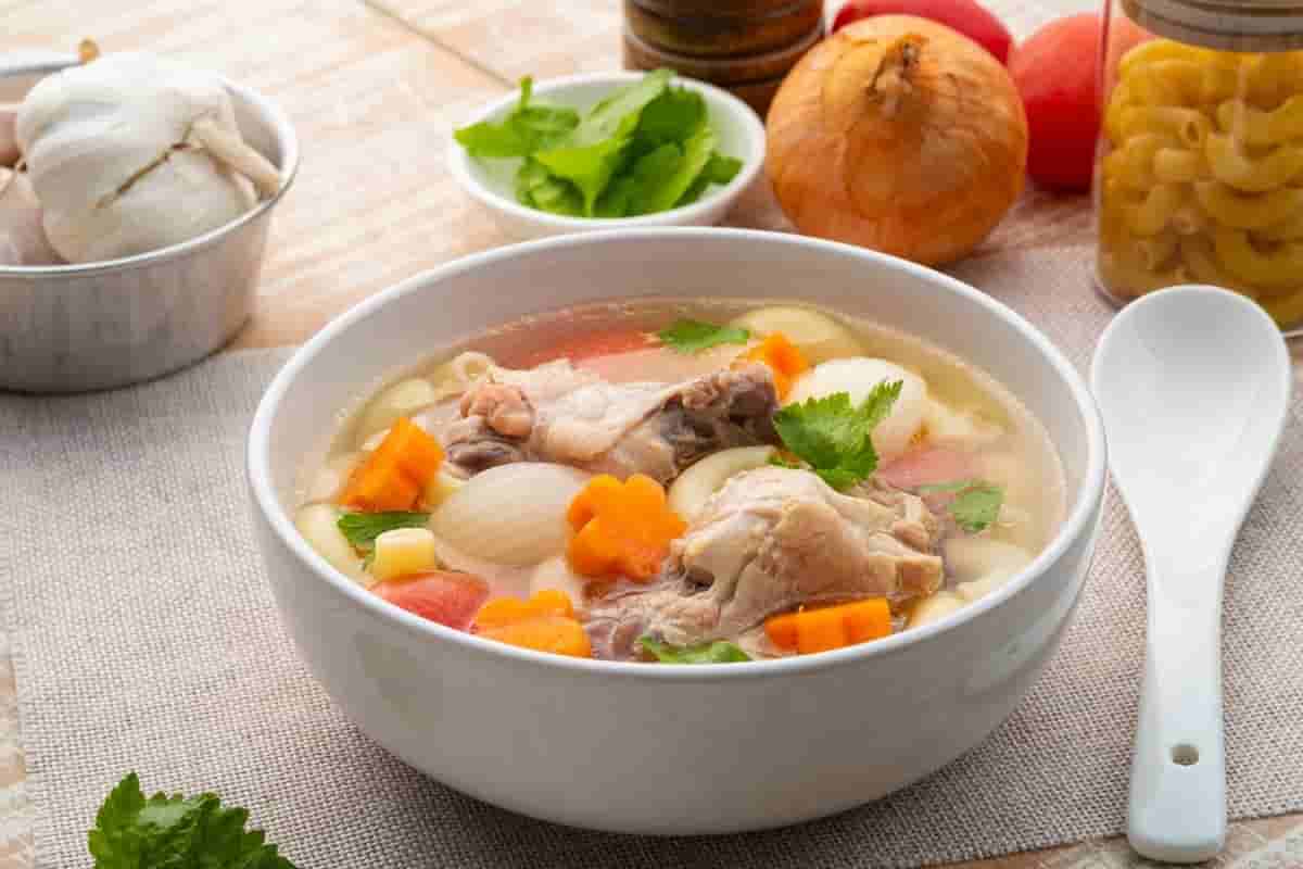 sup-ayam-jamur-min